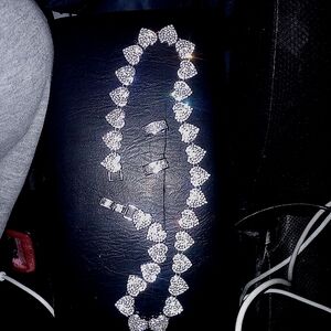 Necklace & earrings set